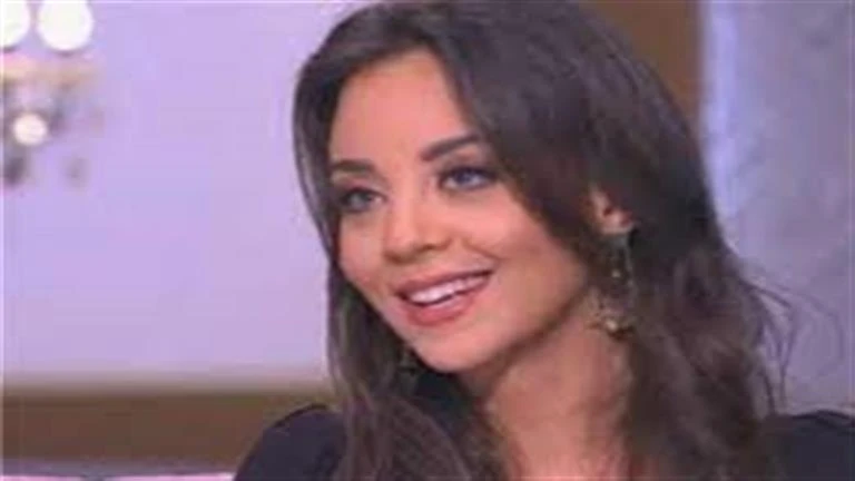 فنون: خلاني أخلص علبة المنديل .. تامر عاشور يفاجئ مريم الخشت (فيديو) 01:38 ص الثلاثاء 10 سبتمبر 2024 كتب- معتز عباس: نشرت الفنانة مريم الخشت، مقطع