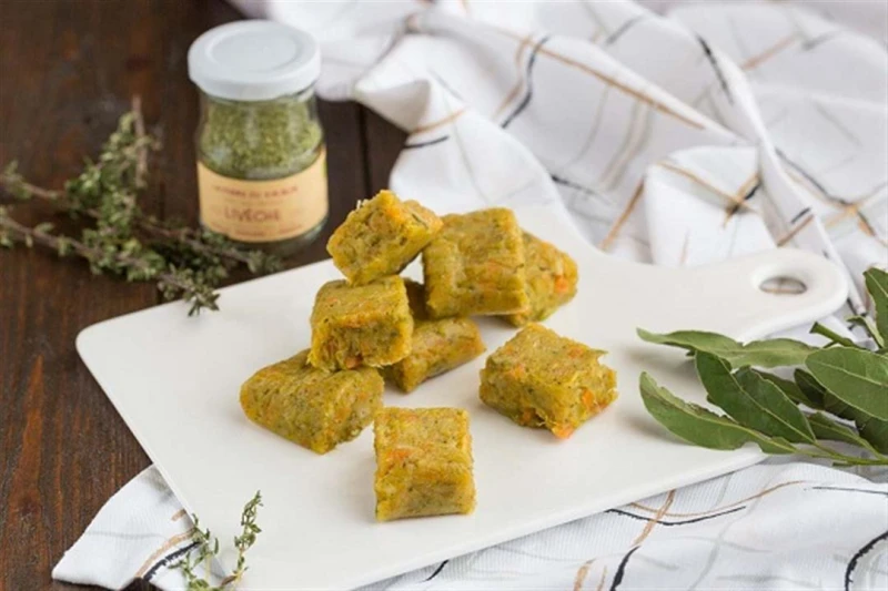 ما تأثير الإفراط في إضافة مكعبات المرق على الأطعمة ؟ .. مفاجأة لايف ستايل كتبت- آلاء نبيل: تعتمد العديد من ربات المنزل على إضافة مكعبات المرق إلى