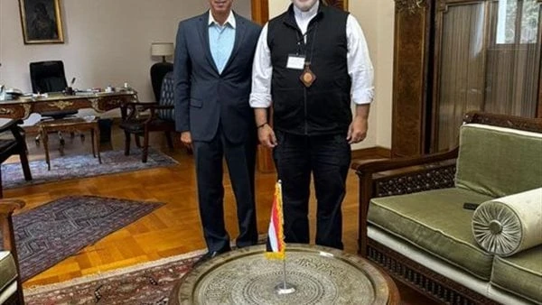 المطران شامي يلتقي السفير المصري بالفاتيكانالتقى المطران جان ماري شامي، رئيس أساقفة طرسوس شرفا، النائب البطريركي العام للروم الملكيين الكاثوليك بمصر