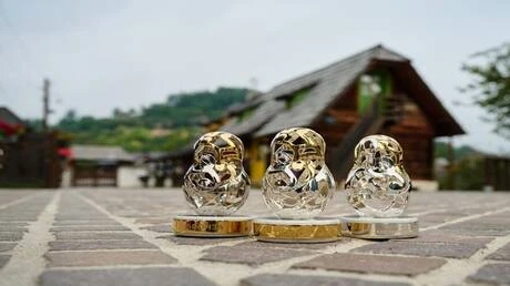 عازف بيانو روسي يفوز بالميدالية الفضية في مهرجان الموسيقى الكلاسيكية في صربيا تعرف على التالي عازف بيانو روسي يفوز بالميدالية الفضية في مهرجان