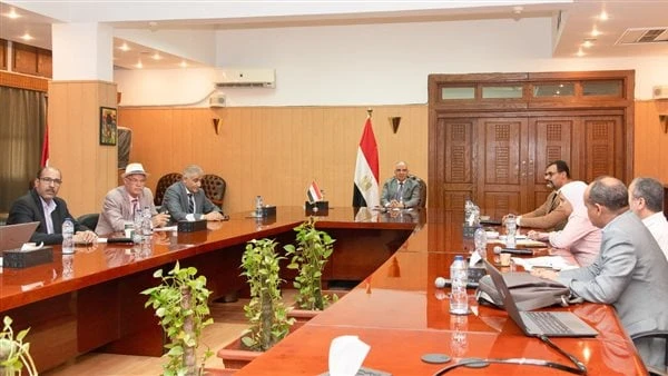 وزير الري: تحديثات عاجلة لمواجهة التغيرات المناخية والسيولعقد الدكتور هانى سويلم وزير الموارد المائية والري اجتماعا لمتابعة موقف جاهزية مخرات السيول