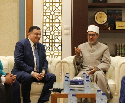 الدكتور نظير عياد: دار الإفتاء ستعمل بكل جد للمشاركة في المبادرة الرئاسية لبناء الإنسانمفتي الجمهورية يستقبل وفد لجنة الرصد والمقترحاتاستقبل الدكتور