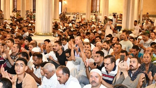 خطبة الجمعة اليوم بمساجد الأوقاف مكتوبة.. تعرف عليها حددت وزارة الأوقاف المصرية موضوع خطبة الجمعة اليوم، 10 من شهر ربيع الأول لعام 1446 هجرية، 13 سبتمبر 2024م والتي ستكون تحت عنوان