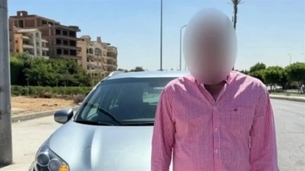 خلاف مروري.. مهندس يعتدي على سيدة ويتلف سيارتها بمدينة نصر نجحت الأجهزة الأمنية بمديرية أمن القاهرة في القاء القبض على مهندس اعتدى على سيدة بالسب وأحدث تلفيات بسيارتها بمدينة نصر و