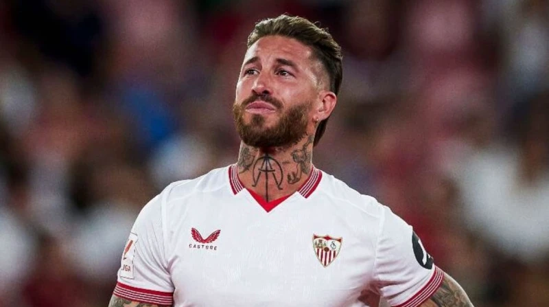 الزمالك يفاوض راموس.. شقيقه يكشف الحقيقة (خاص) يتساءل العديد من رواد مواقع التواصل الإجتماعي عما إذا كان الزمالك يفاوض سيرجيو راموس للانضمام لصفوفه؟،