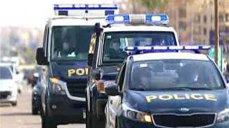 إحنا موظفين حكومة.. سقوط عصابة احتالت على صاحب محل في مصر الجديدة تمكنت الأجهزة الأمنية بمديرية أمن القاهرة من ضبط عناصر تشكيل عصابى بالقاهرة تخصص نشاطه فى النصب والإحتيال على المو