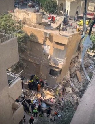 الصحة: لا وفيات في حادث انهيار عقار أرض الجولف بالقاهرة عقار أرض الجولف هبة المرمىأعلنت وزارة الصحة والسكان، الدفع ب10 سيارات إسعاف مجهزة، إلى موقع
