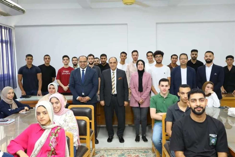 انطلاق المرحلة الثانية من برنامج للطلاب والخريجين بجامعة الزقازيق شهدت جامعة الزقازيق إنطلاق برنامج بناء قدرات طلاب الجامعات والخريجين الدفعة الرابعة