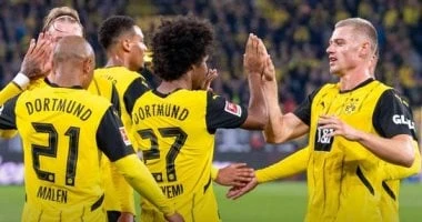 -بوروسيا دورتموند يتخطى عقبة هايدنهايم برباعية فى الدورى الألمانى.. فيديو .. حقق بوروسيا دورتموند، فوزا مثيرا، على ضيفه فريق هايدنهايم، بأربعة أهداف مقابل هدفين، في المباراة التي ج