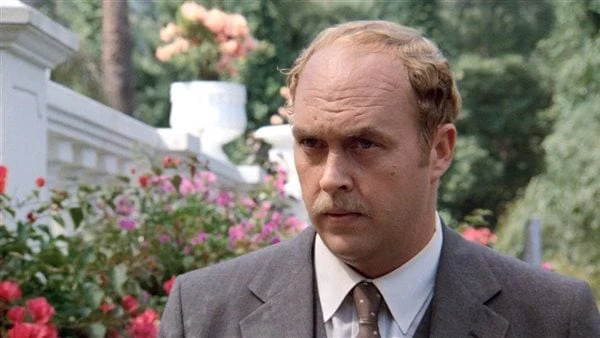 وفاة جون أشتون بطل فيلم عن عمر ناهز 76 عاماتوفي الممثل الأمريكي جون أشتون عن عمر يناهز 76 عاما، بحسب ما أعلنه مدير أعماله آلان سومرز لمجلة فاريتي، وهو النجم المعروف بشخصية جون تاجا