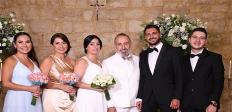 بعد شهر على دخوله القفص الذهبي.. ماذا قال نجل فنان لبناني بعد زواج والده للمرة الثانية؟ تعرف على التالي بعد شهر على دخوله القفص الذهب ي.. ماذا قال