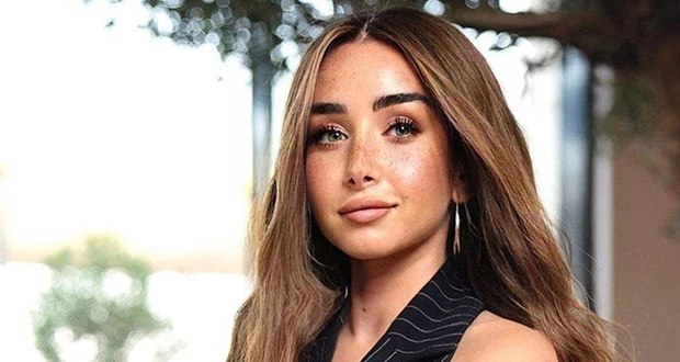 هنا الزاهد مفاجأة برومو فيلم عاشق افاق عربية - طرحت الشركة المنتجة لفيلم عاشق أحدث أعمال الفنان أحمد حاتم البرومو الرسمي للفيلم الذي تحدد موعد عرضه