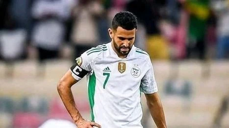 أعلن الاتحاد الجزائري لكرة القدم اليوم السبت، استبعاد الثنائي رياض محرز وحسام عوار من تشكيلة المنتخب التي ستواجه ليبيريا بسبب الإصابة.مشاركة الخبر: