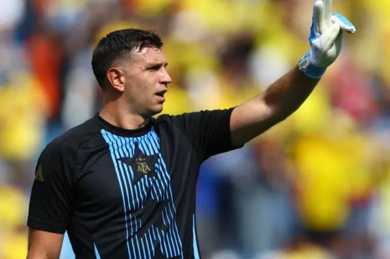 تصنيف الفيفا.. لا تغيير في ال10 الأوائل وقفزة كبيرة لمصر وتونسحافظ منتخب الأرجنتين على صدارته ترتيب الدوري الدولي لكرة القدم (فيفا) بفارق مريح على فرنسا التي تحتل المركز الثاني في