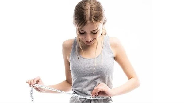 حيوي نفسي بيئي.. ما الأسباب وراء إصابة البعض بفقدان الشهية المرضي؟يعد فقدان الشهية المرضى هو اضطراب الأكل، ويتسم بفقدان الوزن بشكل غير طبيعي،