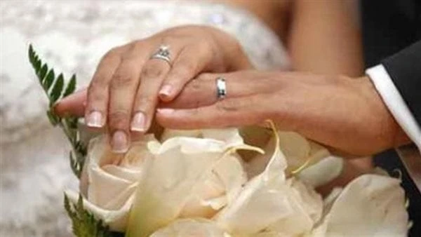 أمين الفتوى: الزواج من رجل مسافر غائب عن المنزل حياة لا ترضي الله ورسولهقال الدكتور عمرو الورداني، أمين الفتوى بدار الإفتاء المصرية، إن قبول المرأة