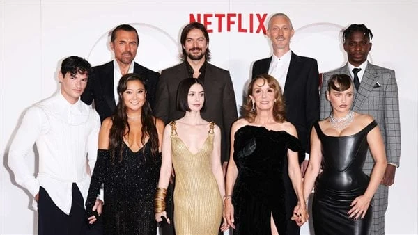 يعود لتصدر مشاهدات نتفليكس بعد طرح حلقاته الجديدةعاد مسلسل لتصدر قائمة الأعلى مشاهدة على منصة نتفليكس، بعد طرح الجزء المتبقي من حلقات الموسم الرابع