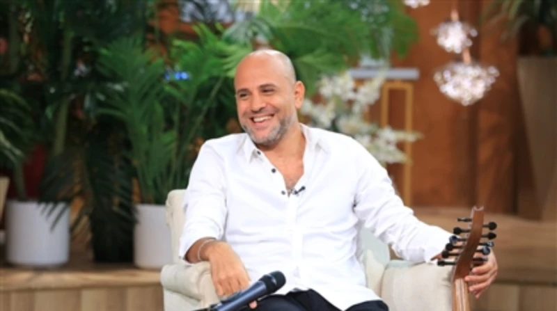 شيرين وروتانا.. عزيز الشافعي يدعو لحل أزمة مطربة الشرق الأوسط قال الملحن عزيز الشافعي، إن شيرين عبدالوهاب أهم مطربة في الشرق الأوسط بأكمله، الأمر