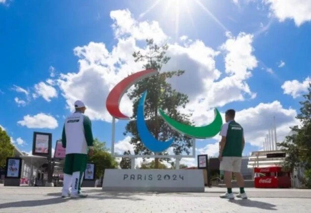 -بارالمبياد باريس.. انطلاق سباق الترياثلون للرجال والسيدات في نهر السين .. انطلق صباح اليوم الاثنين، سباق السباحة ضمن الترياثلون (منافسات الثلاثي) البارالمبي للرجال والسيدات في نهر