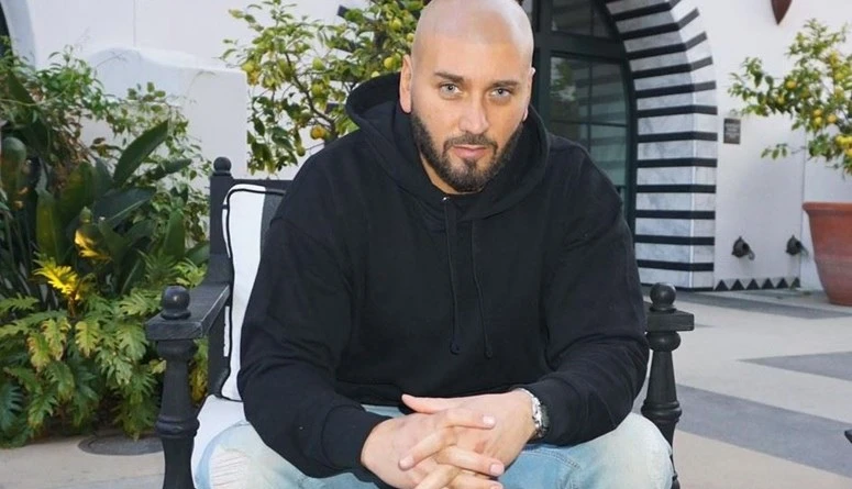 مساري ومنزل طفولته المحترق: العالم صامت وخائفيستمر الفنان اللبناني الكندي مساري برفع الصوت أمام العالم ضد المجازر التي ترتكبها إسرائيل في لبنان. وشارك مساري جمهوره العالمي عينة مما