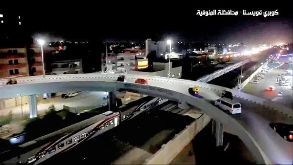 النقل تكشف عن أحدث تصوير لكوبري قويسنا بمحافظة المنوفيةنشرت وزارة النقل أحدث تصوير لكوبري قويسنا بمحافظة المنوفية. وقالت الوزارة إنه تم إنشاء الكوبري