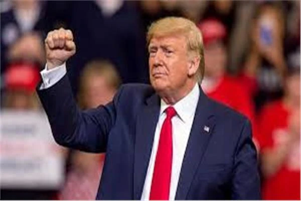 أعراض غامضة تصيب حضور تجمع انتخابي لترامب في أريزونا متفرقات أعراض غامضة تصيب حضور تجمع انتخابي لترامب في أريزونا تجمع انتخابي لدونالد ترامب في توسون