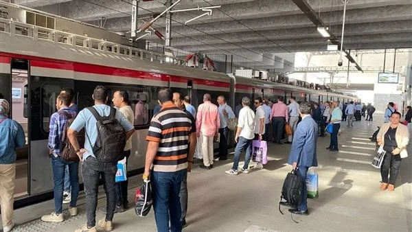 النقل ترفع درجة الاستعداد القصوى بجميع خطوط السكك الحديدية والمترو والسببأصدرت وزارة النقل بيانا إعلاميا اليوم أشارت فيه إلى أن الفريق مهندس كامل الوزير نائب رئيس مجلس الوزراء للتن