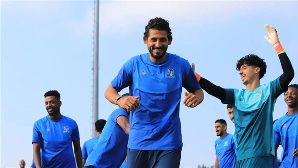 -أحمد حجازي يقود تشكيل نيوم أمام العين في دوري يلو .. أعلن البرازيلي بركليس شاموسكا، المدير الفني لفريق نيوم، الذي يضم بين صفوفه النجم المصري أحمد