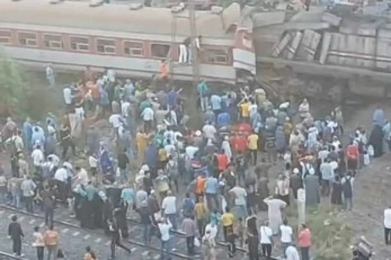 طوارئ في مستشفيات الشرقية بعد تصادم قطارين بالزقازيقوقع منذ قليل حادث تصادم بين قطارين بمنطقة الكوبري الجديد بمدينة الزقازيق.وقالت الدكتورة أسماء عبد العظيم المتحدثة الرسمية لمحافظ