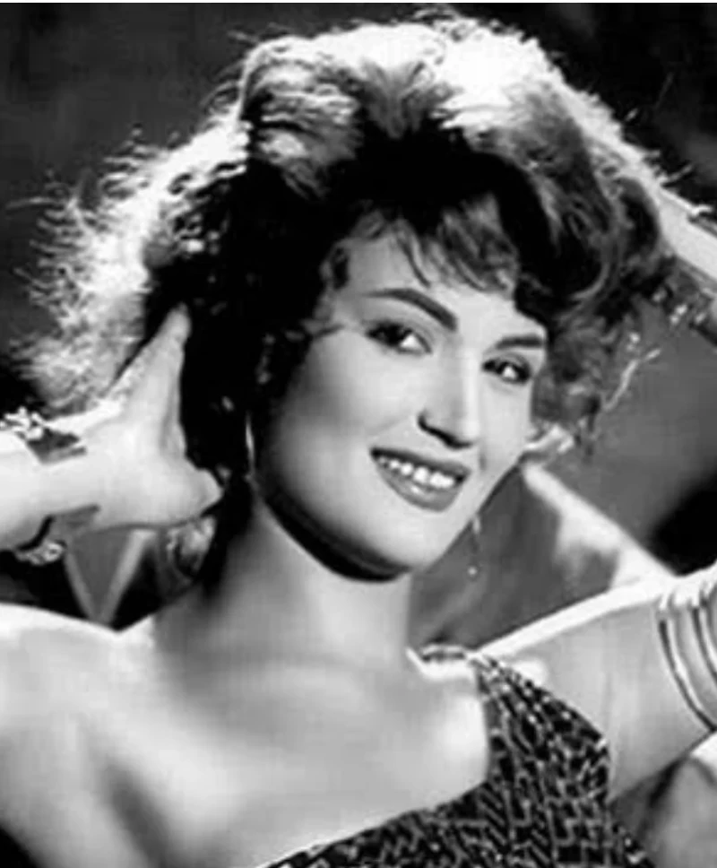 نجوي فؤاد تكذب من قال علي لسانها : ألبس الحجاب مقابل راتبتصدر اسم الفنانة المصرية نجوى فؤاد مواقع التواصل الاجتماعي، خلال اليومين الماضيين بعد