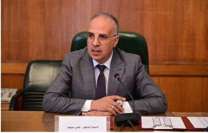 وزير الري يبحث إجراءات فترة أقصى الاحتياجات المائية خلال شهور الصيف وزير الموارد المائية والري الدكتور هاني سويلمأ ش أبحث وزير الموارد المائية والري