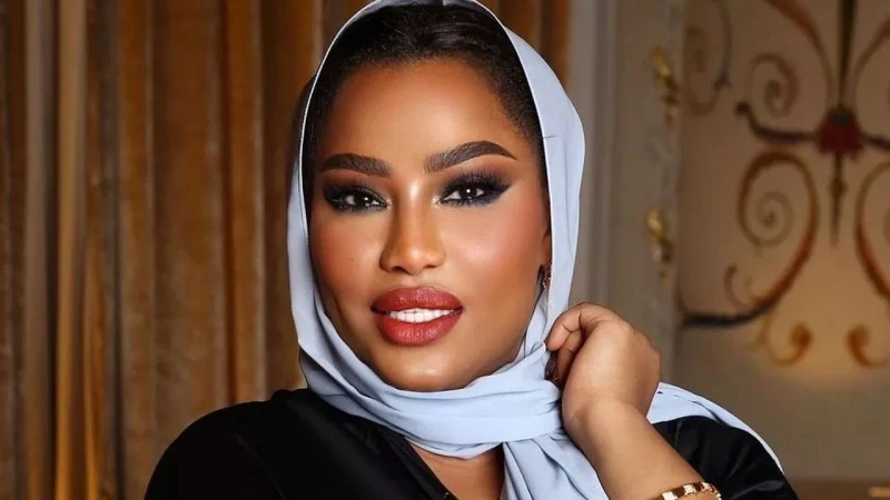 ..أحدث ظهور لموضى الشمراني بعد عملية تجميل الأنف .. فيديو..تفاصيل تتابع الان تفاصيل ما ورد عن أحدث ظهور لموضى الشمراني بعد عملية تجميل الأنف ..