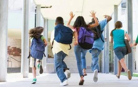 4 خطوات لجعل العودة إلى المدرسة تجربة ممتعة ومميزة لأطفالك متفرقات 4 خطوات لجعل العودة إلى المدرسة تجربة ممتعة ومميزة لأطفالك مع اقتراب موسم العودة