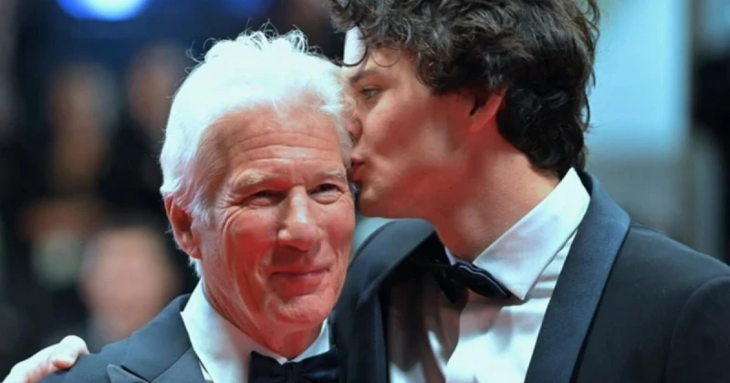 إبن ريتشارد غير كبر وأصبح شابا وسيما .. بالصور تعرف على التالي إبن ريتشارد غير كبر وأصبح شابا وسيما .. بالصور، رافق النجم العالمي ريتشارد غير البالغ من العمر 75 عاما ابنه هومر البا