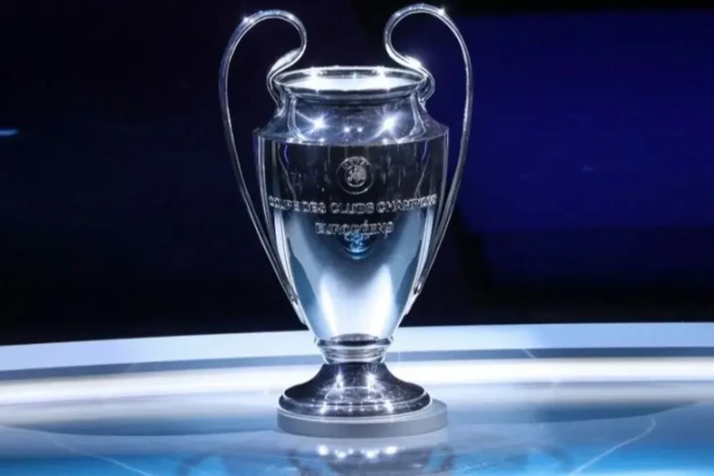 كيف يتم الفصل بين الفرق المتساوية بالنقاط في دوري أبطال أوروبا الجديد؟ ويشارك 36 ناديا في مستوى الدوري الموحد في مسابقة دوري أبطال أوروبا الجديدة . إذن ما هو التقسيم بين الفرق التي