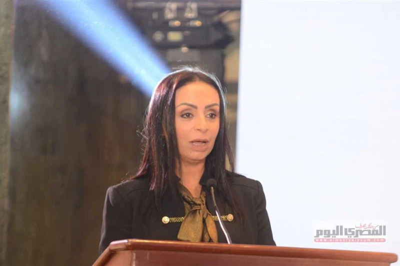 التضامن تنظم تدريبا لفرق العمل بالخط الساخن التابع للوزارة في إطار جهود وزارة التضامن الاجتماعي لتأهيل ورفع كفاءة العاملين لتقديم أفضل الخدمات