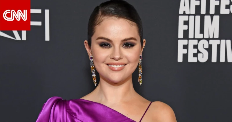 سيلينا غوميز تكشف أنها لا تستطيع الحمل لكنها تسعى للأمومة منوعات ()--كشفت سيلينا غوميز، أنها لا تستطيع الحمل، بسبب معاناتها من مشاكل صحية، من شأنها