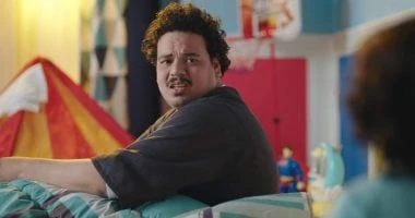 فن: مصطفى غريب يصور شمس الزناتى مع محمد إمام ويحضر لفيلم الشاطر مع أمير كرارة حالة من النشاط الفنى يعيشها الفنان مصطفى غريب فى الفترة الحالية حيث