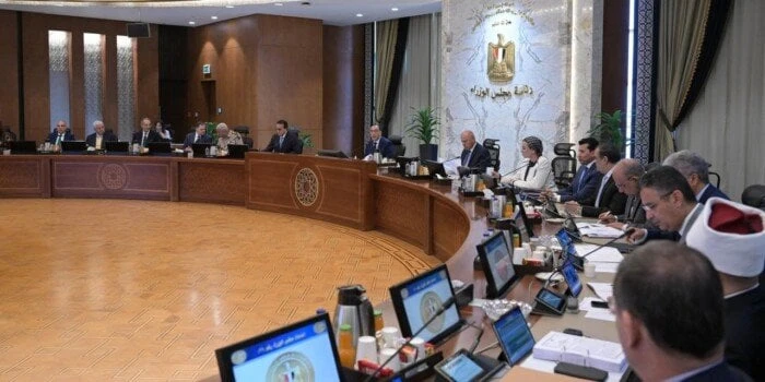 الحكومة توافق على اتفاقية نقل المحكوم عليهم بعقوبات سالبة للحرية بين مصر والإماراتوافق مجلس الوزراء، اليوم، على مشروع قرار رئيس الجمهورية بشأن