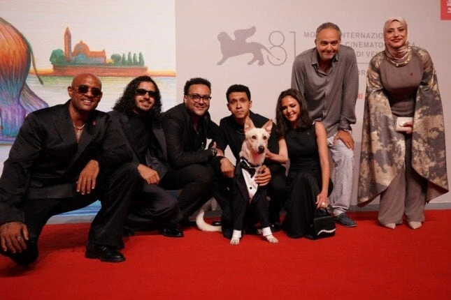 صور.. نجوم البحث عن منفذ لخروج السيد رامبو على الريدكاربت لفينيسيا تعرف على التالي صور.. نجوم البحث عن منفذ لخروج السيد رامبو على الريدكاربت