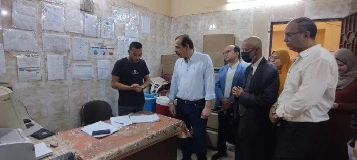 نائب وزير الصحة يتفقد مركزي طب أسرة وعيادة تأمين صحي بمحافظة القليوبيةأعلنت وزارة الصحة والسكان، تنظيم مرور جماعي على المراكز الطبية والوحدات الصحية