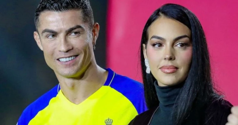 جورجينا رودريغيز: هذا ما أصابني عند أول لحظة التقيت بها كريستيانو رونالدو تعرف على التالي جورجينا رودريغيز: هذا ما أصابني عند أول لحظة التقيت بها