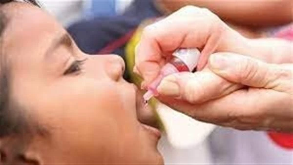 اللقاح.. لهذه الأسباب تحدث الإصابة بشلل الأطفاليعتبر شلل الأطفال مرض يسببه فيروس يؤثر بشكل رئيسي على الحبل النخاعي أو جذع المخ، ويمكن لشلل الأطفال في