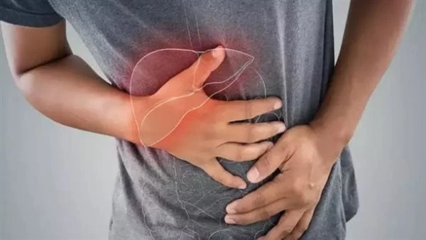 انتبه .. إليك أعراض تليف الكبد في المراحل الأولى والأخيرة يعد تليف الكبد من الحالات الطبية التى تتطلب علاجا سريعا للتمكن من تعافى هذا العضو بشكل كامل.ووفقا لما جاء فى موقع كيلافند