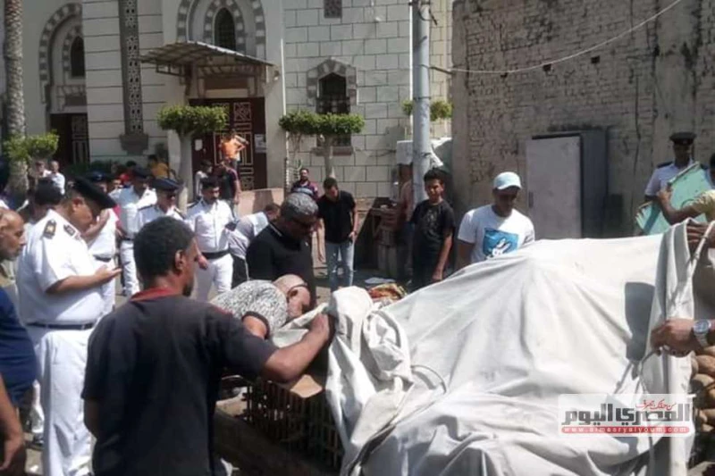 رئيس مدينة دمياط يقود حملة مكبرة لرفع الإشغالات بالأسواق كلف المهندس محمد رزق رئيس مجلس مدينة دمياط بتنفيذ حملة مكبرة لرفع الإشغالات استهدفت أسواق