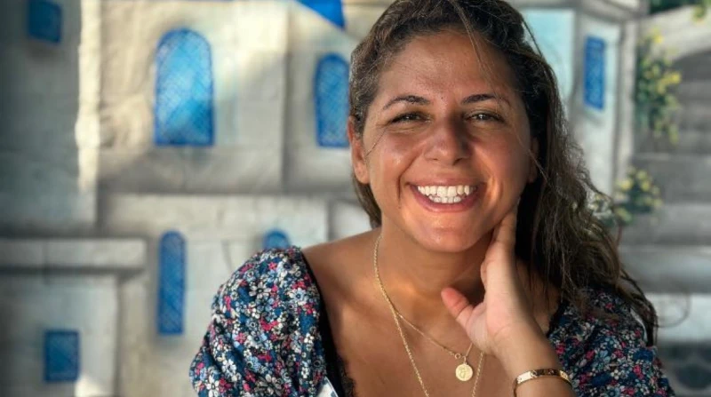 ضحايا التحرش يتكاتفن.. رسالة مؤثرة من غالية مدبولي إلى خديجة خالد وجهت غالية مدبولي، الفتاة التي اتهمت الشيخ صلاح التجاني بالتحرش، رسالة مؤثرة إلى