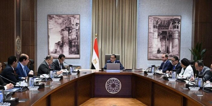 مدبولي يتابع الموقف التنفيذي والمالي للخدمات الصحية فيديوعقد الدكتور مصطفى مدبولي، رئيس مجلس الوزراء، اجتماعا اليوم، لمتابعة موقف الخدمات الصحية التي