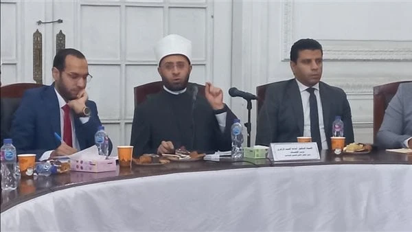 منهجه مشوش هذه الأيام.. وزير الأوقاف: نحتاج حملات كثيرة لتوضيح العقيدة الصحيحة للتصوف عقب الدكتور أسامة الأزهري وزير الأوقاف، على ما يثار على الساحة