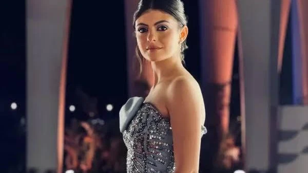 تارا عبود تنضم لصالون تجميل بنات الباشا تعرف على التالي تارا عبود تنضم لصالون تجميل بنات الباشا، انضمت النجمة الأردنية تارا عبود إلى فريق التمثيل في