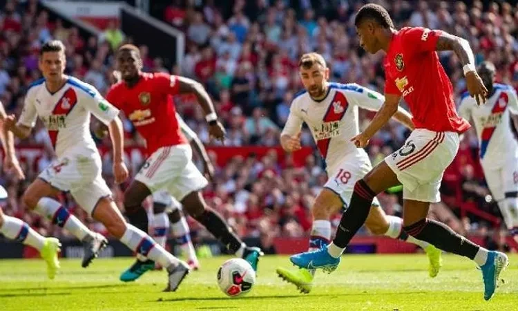 أخبار الرياضة -بث مباشر مباراة مانشستر يونايتد وساوثهامبتون في الدوري الإنجليزي (لحظة بلحظة) - التشكيل تعرف على التالي بث مباشر مباراة مانشستر
